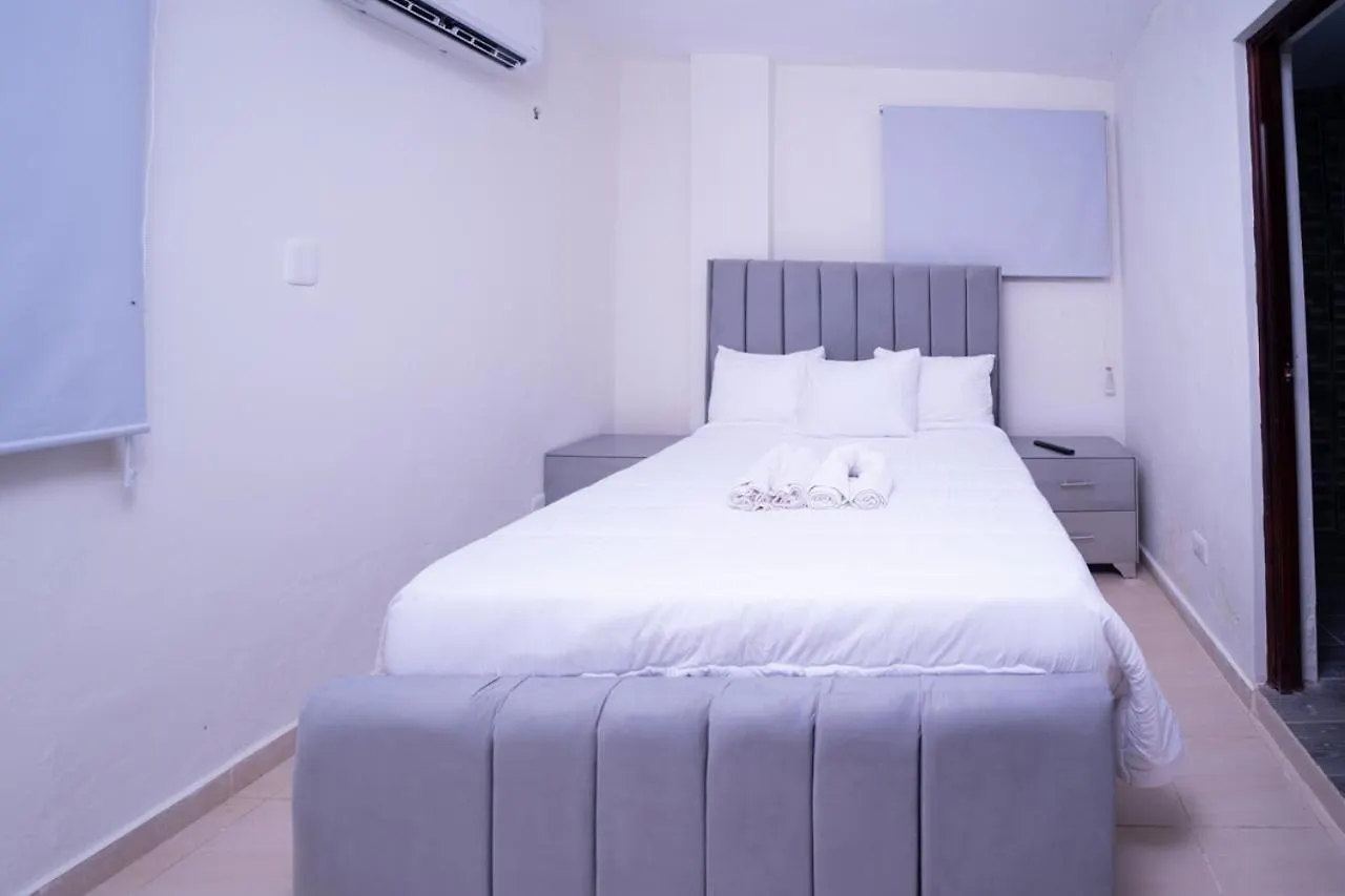 Samana Hotel Porto Escondido מלון דירות